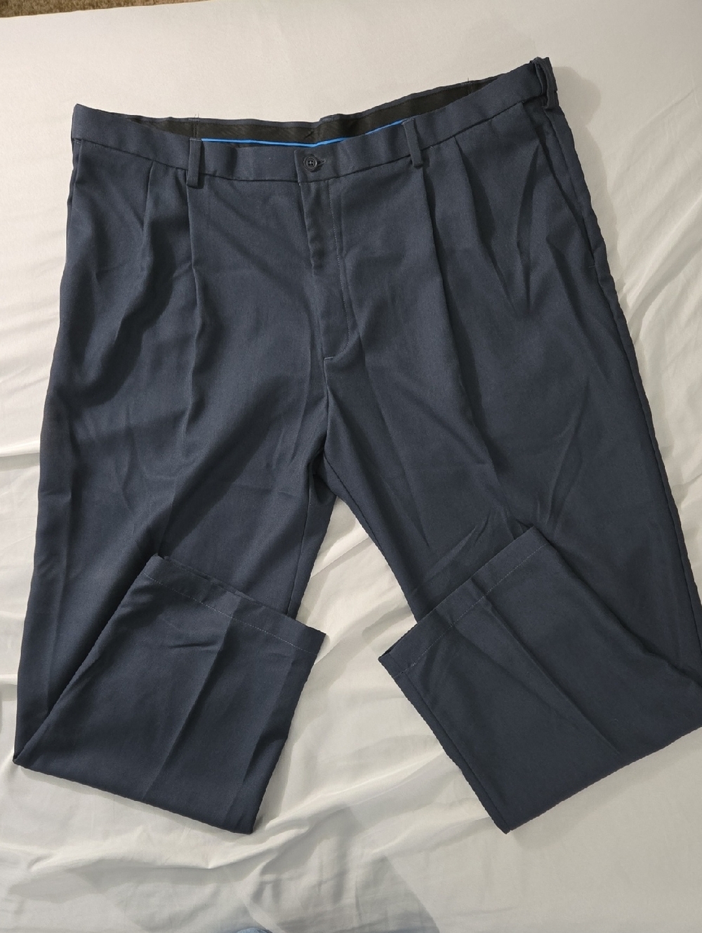 Haggar Men's Dress Pants in Navy Blue